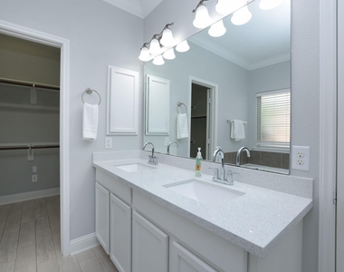 19 Canterborough Place - Photo Thumbnail 20