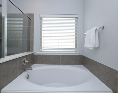 19 Canterborough Place - Photo Thumbnail 23