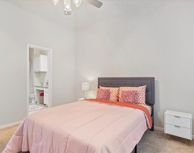 2338 Bermuda Shores Drive - Photo Thumbnail 11