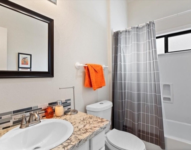 2338 Bermuda Shores Drive - Photo Thumbnail 15