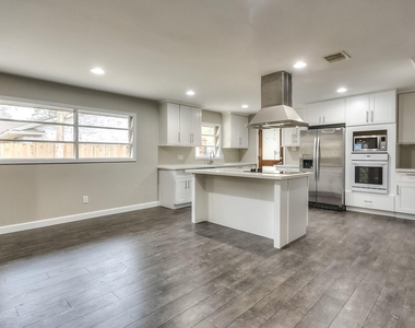 9006 Dunlap Street - Photo Thumbnail 9