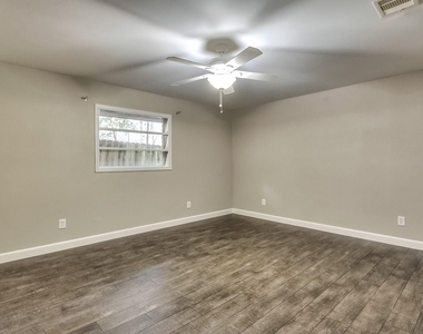 9006 Dunlap Street - Photo Thumbnail 24