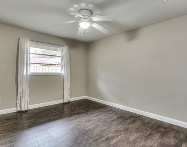 9006 Dunlap Street - Photo Thumbnail 22