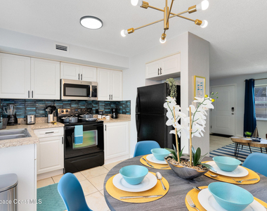 1031 Park Drive - Photo Thumbnail 4