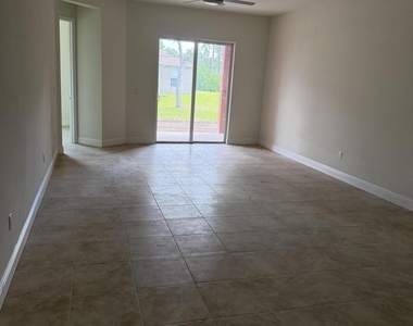 1677 Javier Street Se - Photo Thumbnail 10