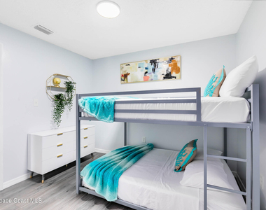 3165 South Street - Photo Thumbnail 16