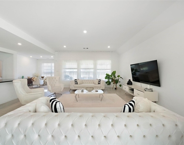 2239 Ginger Trail Lane - Photo Thumbnail 16