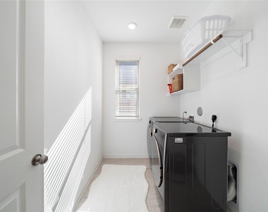 2239 Ginger Trail Lane - Photo Thumbnail 14