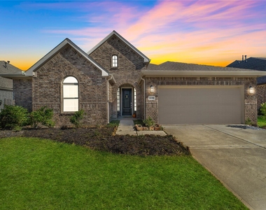 2239 Ginger Trail Lane - Photo Thumbnail 3
