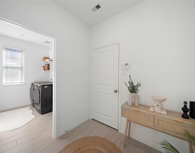2239 Ginger Trail Lane - Photo Thumbnail 13