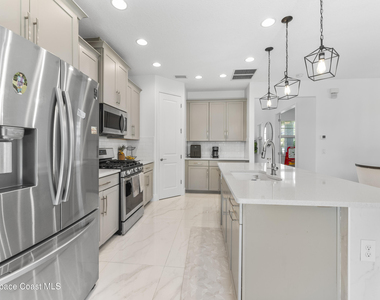 3089 Ribbon Grass Drive - Photo Thumbnail 9