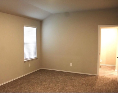 40643 Creekside Bluff Trail - Photo Thumbnail 31