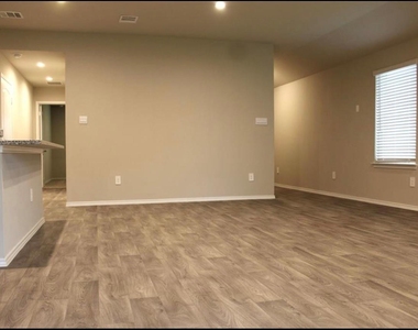40643 Creekside Bluff Trail - Photo Thumbnail 33