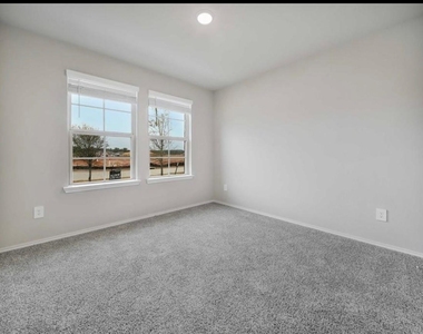 40643 Creekside Bluff Trail - Photo Thumbnail 12