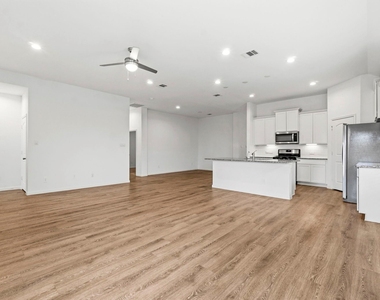 1376 Grays Gully - Photo Thumbnail 11