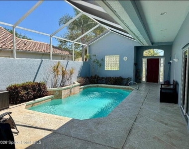 8006 Bradwick Way - Photo Thumbnail 3