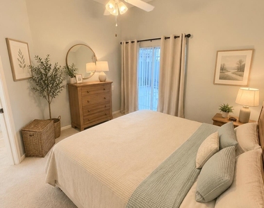 8006 Bradwick Way - Photo Thumbnail 6