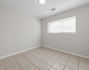 11218 Rebel Road - Photo Thumbnail 9