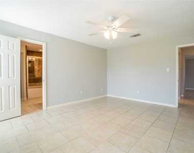 140 Lakewood Drive - Photo Thumbnail 18