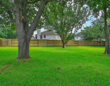 10314 Cliff Haven Court - Photo Thumbnail 36