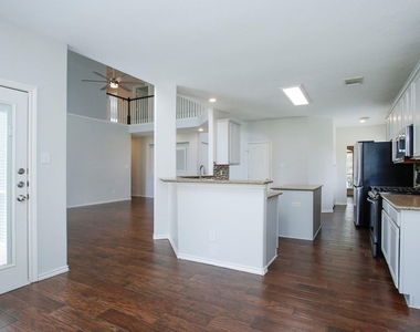 10314 Cliff Haven Court - Photo Thumbnail 11