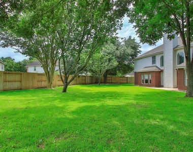 10314 Cliff Haven Court - Photo Thumbnail 35