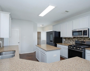 10314 Cliff Haven Court - Photo Thumbnail 15