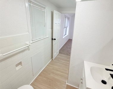 3417 Wisconsin Street - Photo Thumbnail 12