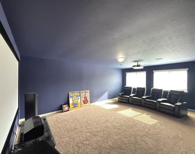 2814 Ridgeglen Lane - Photo Thumbnail 6