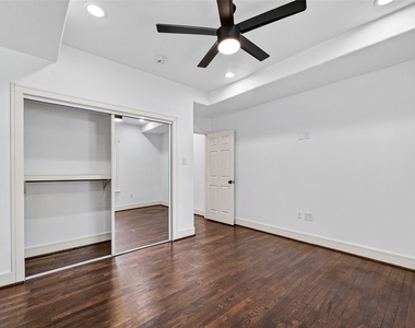 7030 Sidney Street - Photo Thumbnail 26