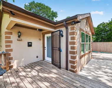 7030 Sidney Street - Photo Thumbnail 3