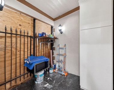 7030 Sidney Street - Photo Thumbnail 27