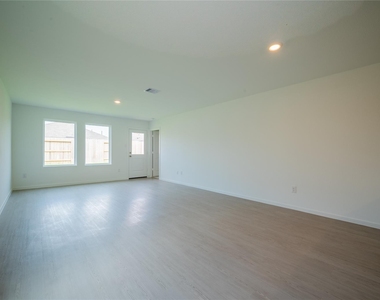 6147 Sunburst Scarlet Street - Photo Thumbnail 14
