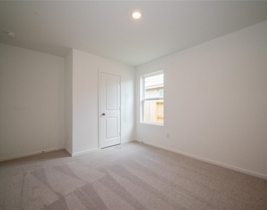6147 Sunburst Scarlet Street - Photo Thumbnail 5