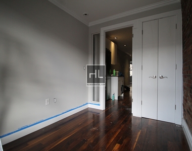 Ridge Street - Photo Thumbnail 4