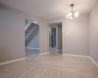 16042 Bear Hill Drive - Photo Thumbnail 9