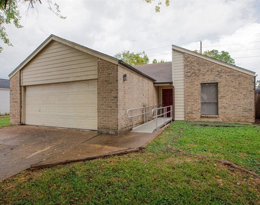 16042 Bear Hill Drive - Photo Thumbnail 2