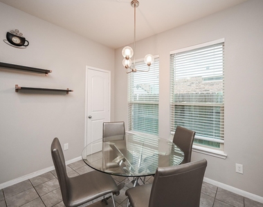 23919 Villa Lisa Drive - Photo Thumbnail 16