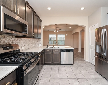 23919 Villa Lisa Drive - Photo Thumbnail 13