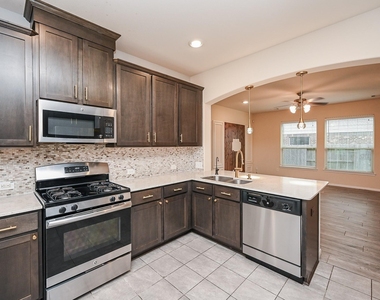 23919 Villa Lisa Drive - Photo Thumbnail 12