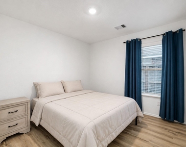 26918 Winward Creek Trail - Photo Thumbnail 16