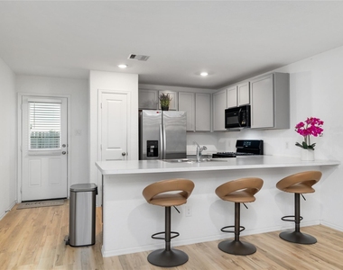 26918 Winward Creek Trail - Photo Thumbnail 10