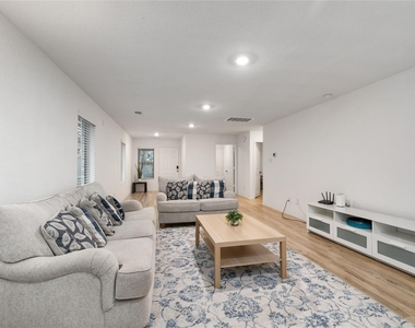 26918 Winward Creek Trail - Photo Thumbnail 9