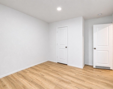 26918 Winward Creek Trail - Photo Thumbnail 20