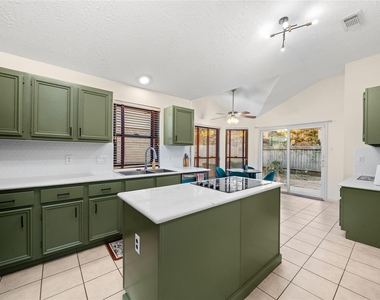12635 Ashford Chase Drive - Photo Thumbnail 5