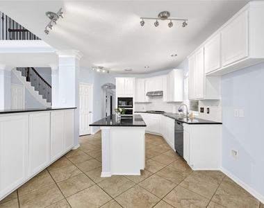 6103 Sebastian Hill - Photo Thumbnail 10
