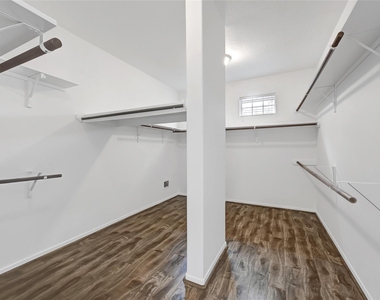 6103 Sebastian Hill - Photo Thumbnail 14