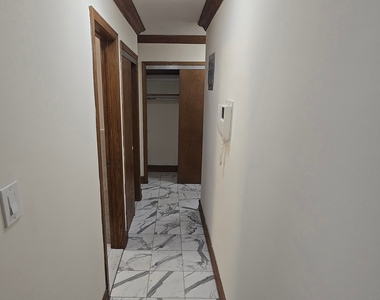 East 36 Street - Photo Thumbnail 9