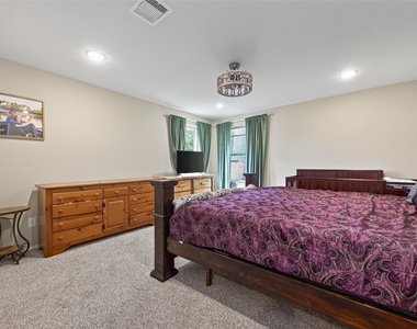 804 Pearl River Drive - Photo Thumbnail 18