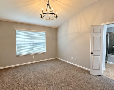 2310 Corry Crest Circle - Photo Thumbnail 6
